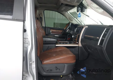 2015 Ram 1500 Laramie Longhorn z USA, uszkodzony, nr VIN 1C6RR7PT1FS788507